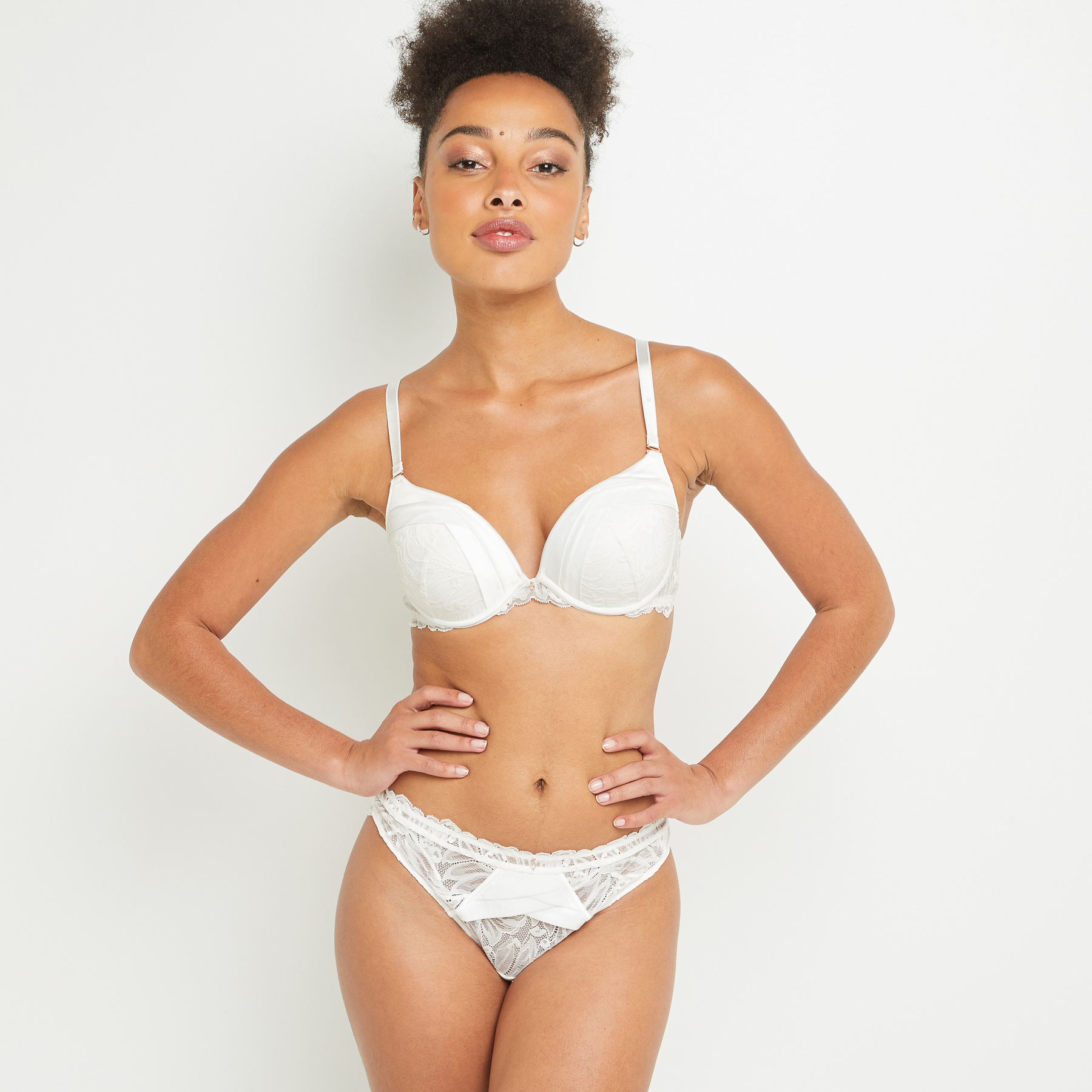 SOLDES [PROMO - 50%] Tanga femme Blanc Dentelle ROUGE GORGE LINGERIE